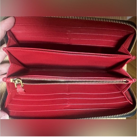 PRADA full size Zippy wallet black saffiano leather - Picture 10 of 10